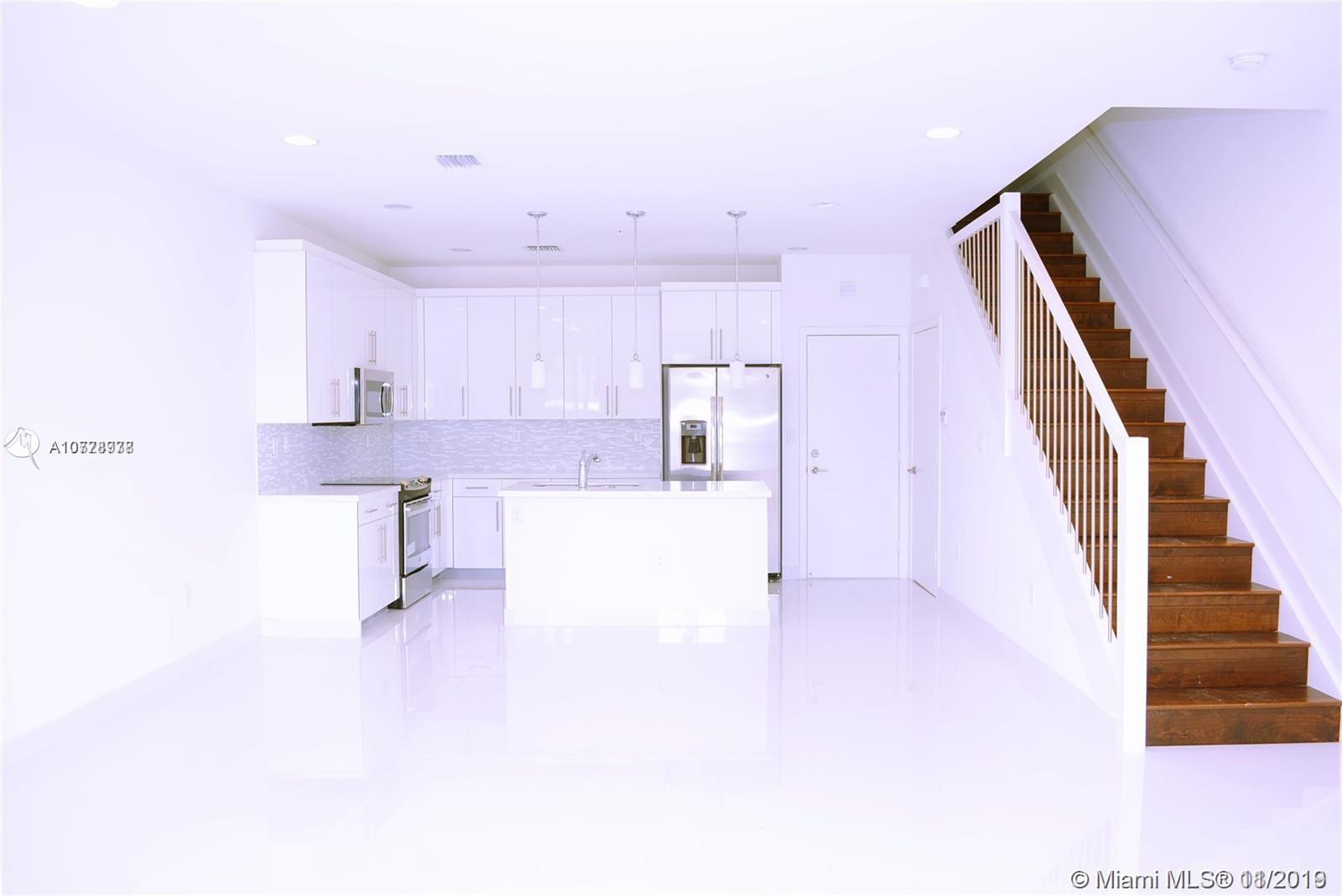Miami, FL 33180,2621 NE 212th Ter #204