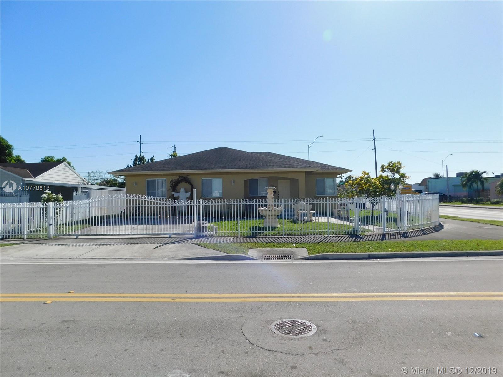 600 NE 1st Pl, Hialeah, FL 33010