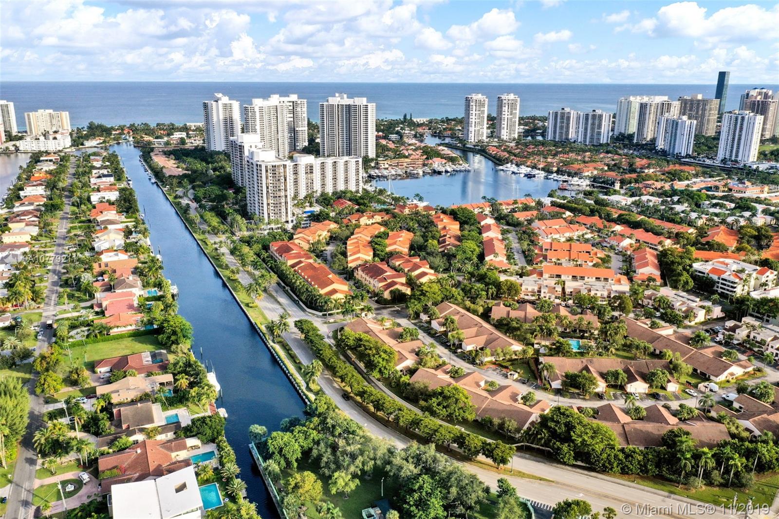 Aventura, FL 33180,21396 Marina Cove Cir #12-J