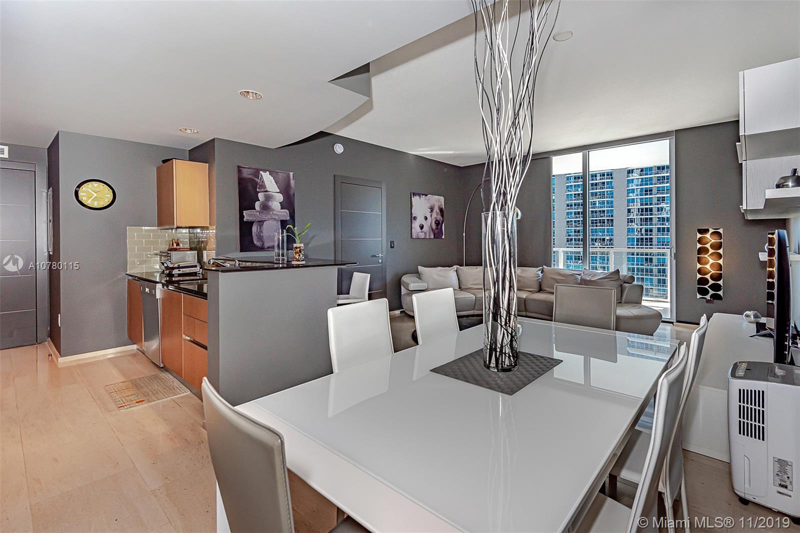 Miami, FL 33131,1060 Brickell Ave #3003