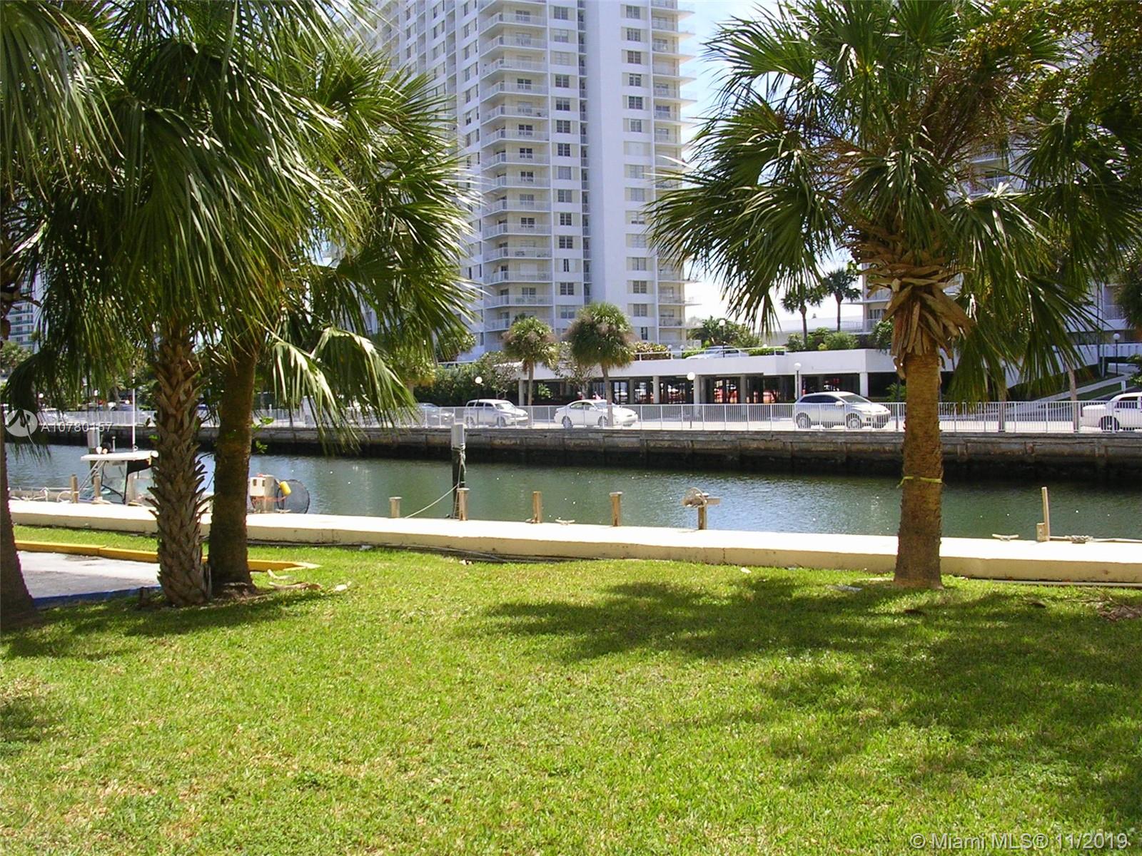 Sunny Isles Beach, FL 33160,400 Kings Point Dr #108