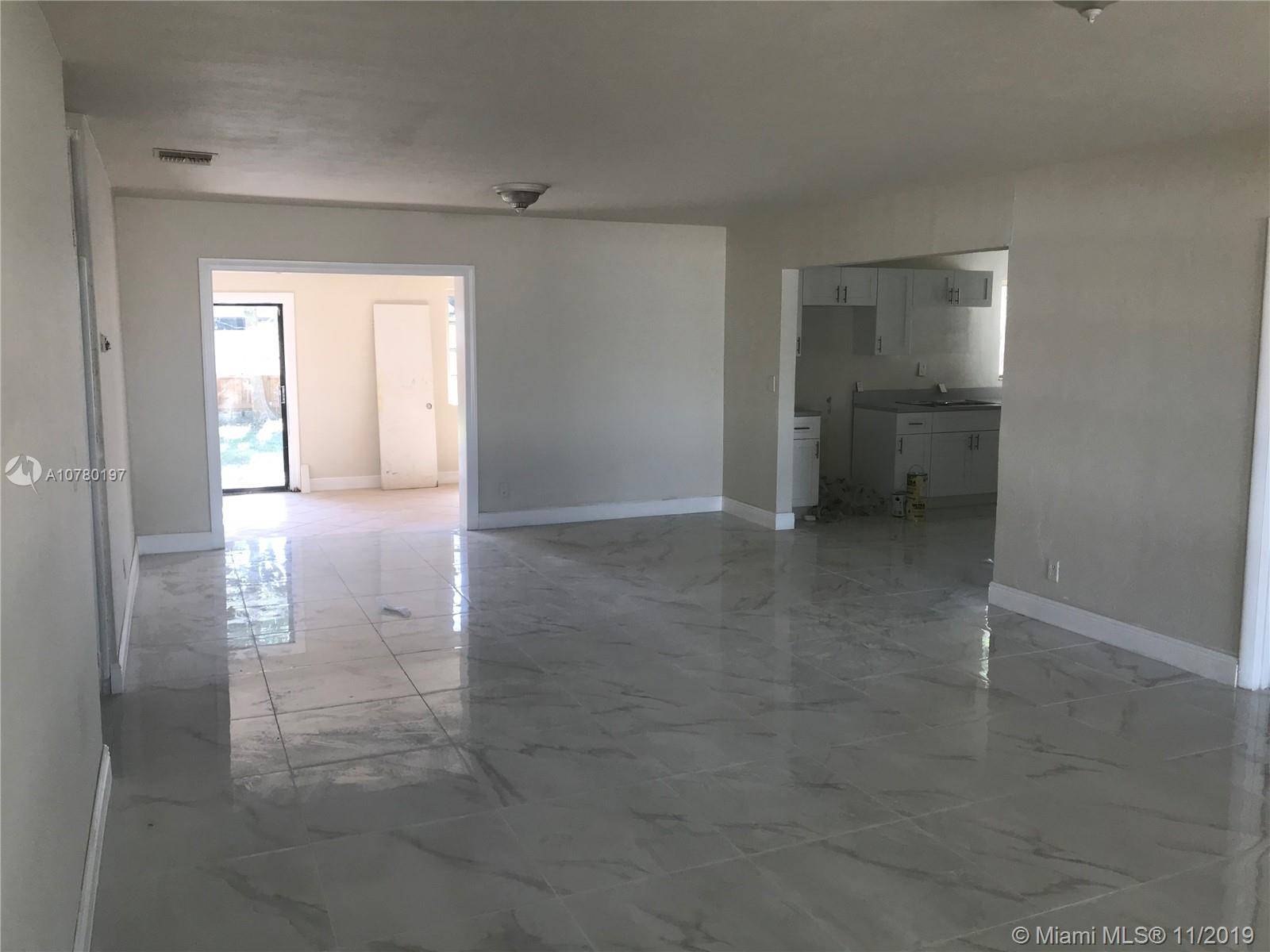 Cutler Bay, FL 33157,9230 Cutler Ridge Dr