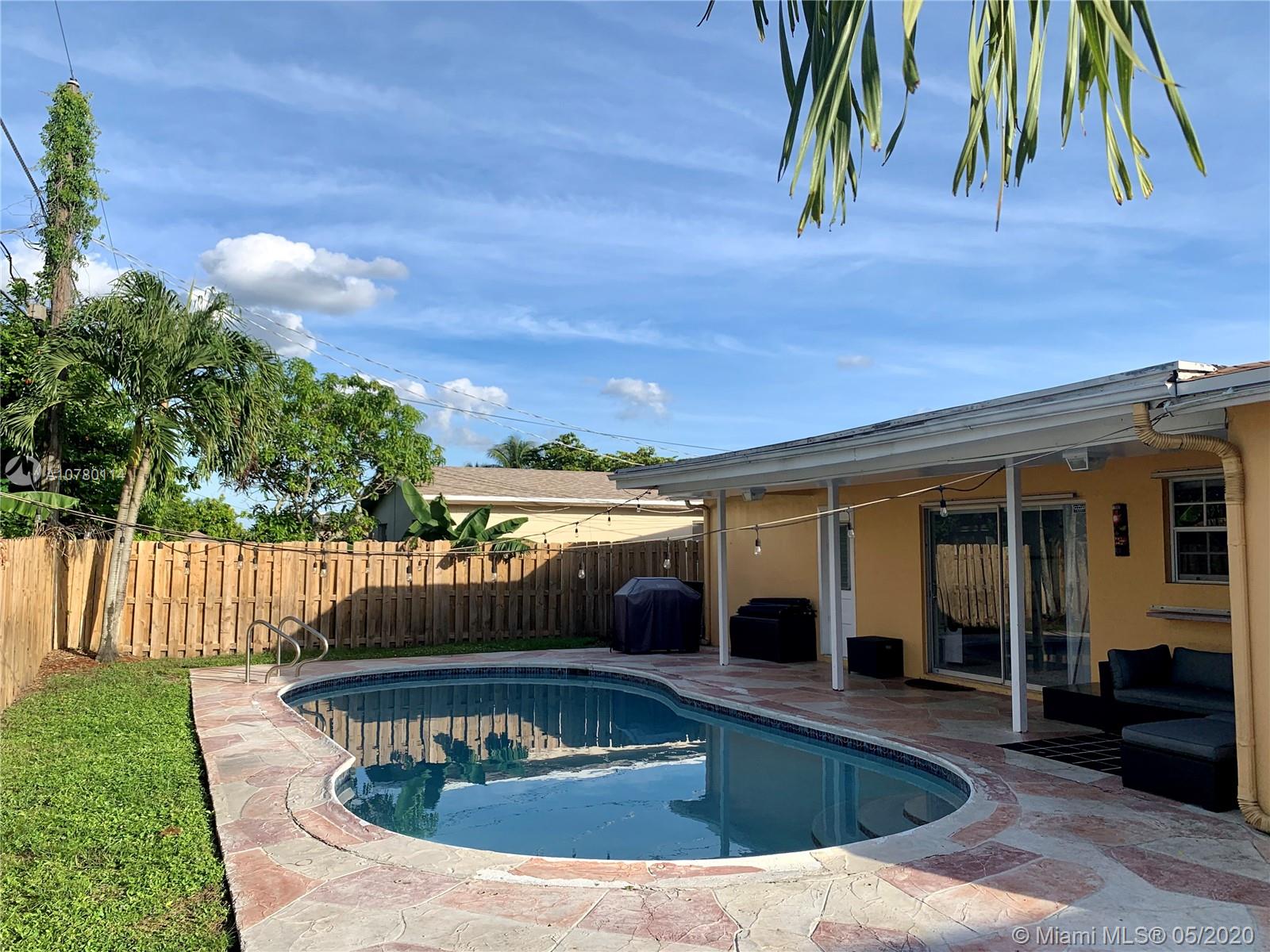 8651 NW 24th St, Sunrise, FL 33322