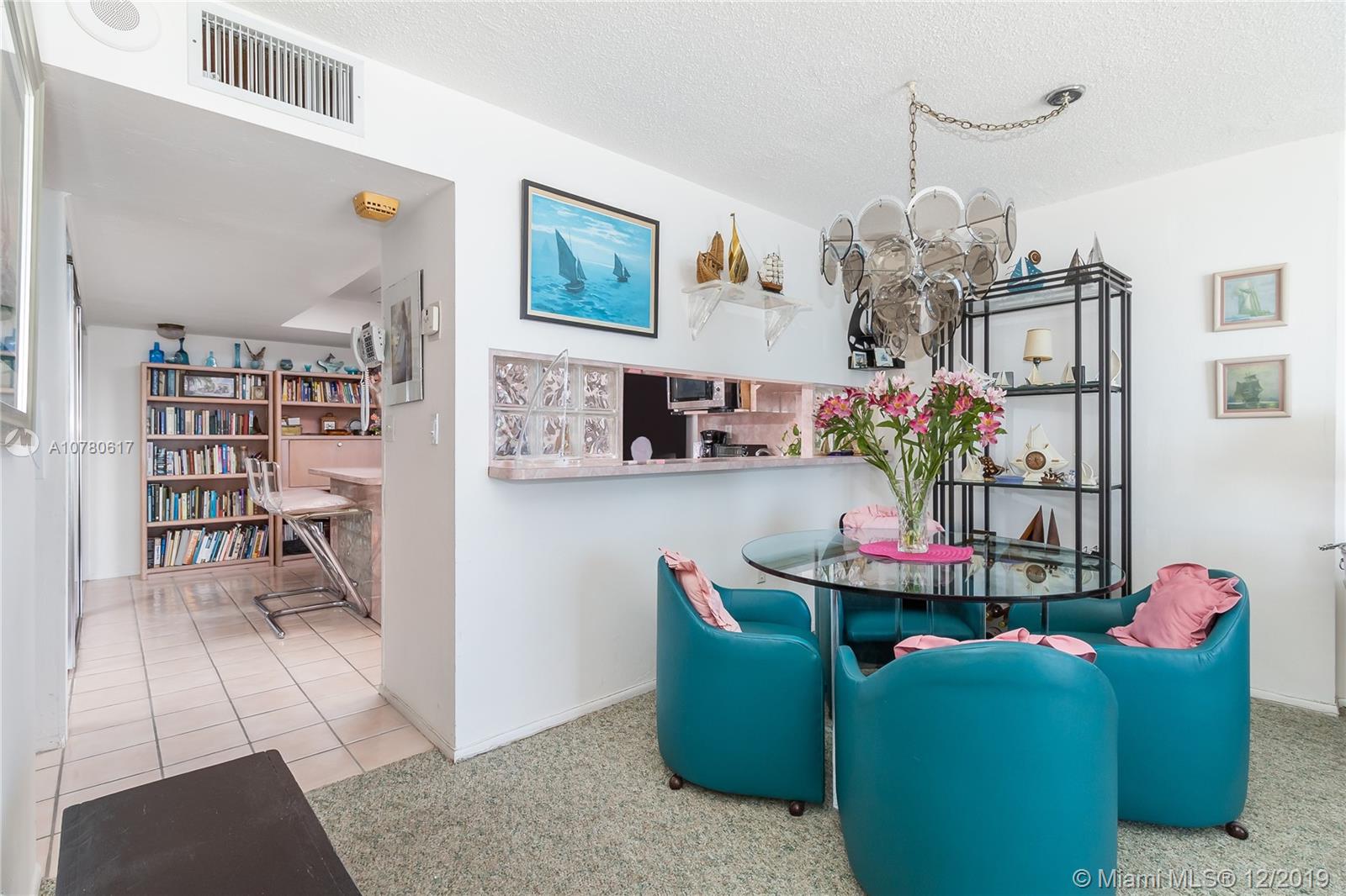 Miami Beach, FL 33139,465 Ocean Dr #815