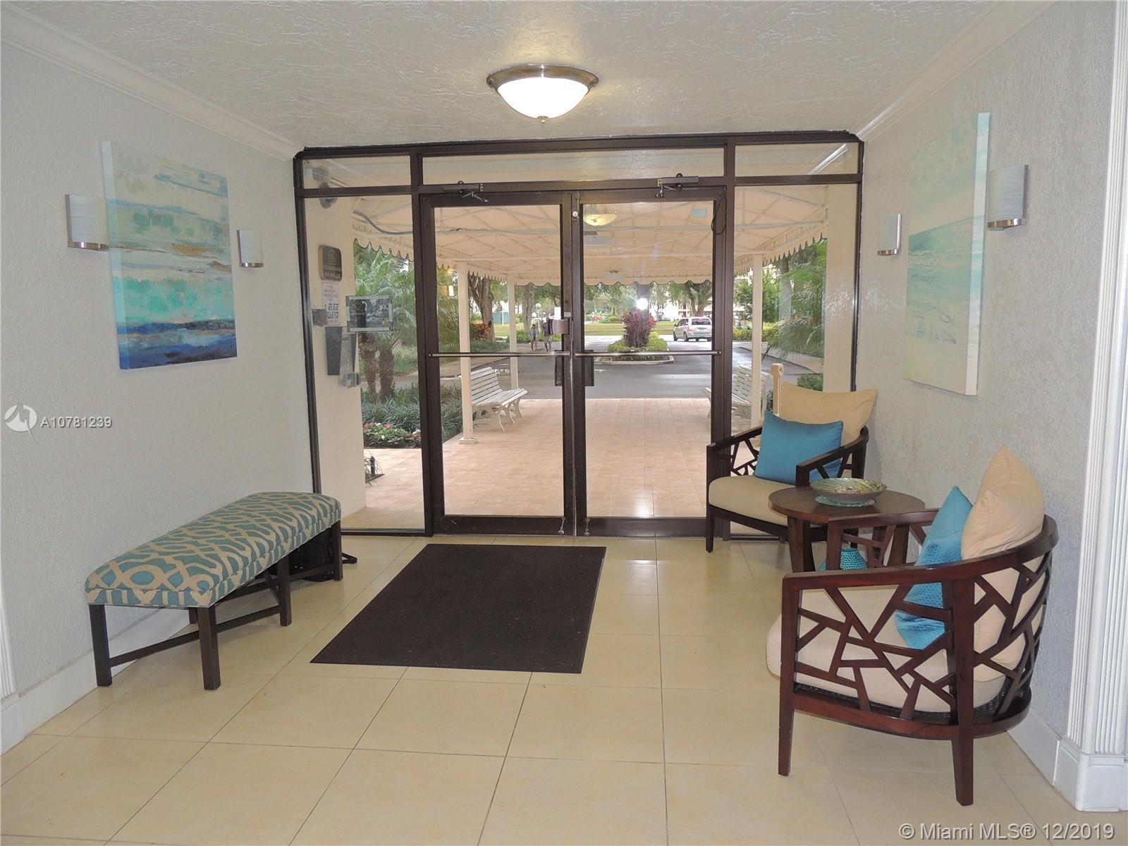 Pompano Beach, FL 33069,605 Oaks Dr #304