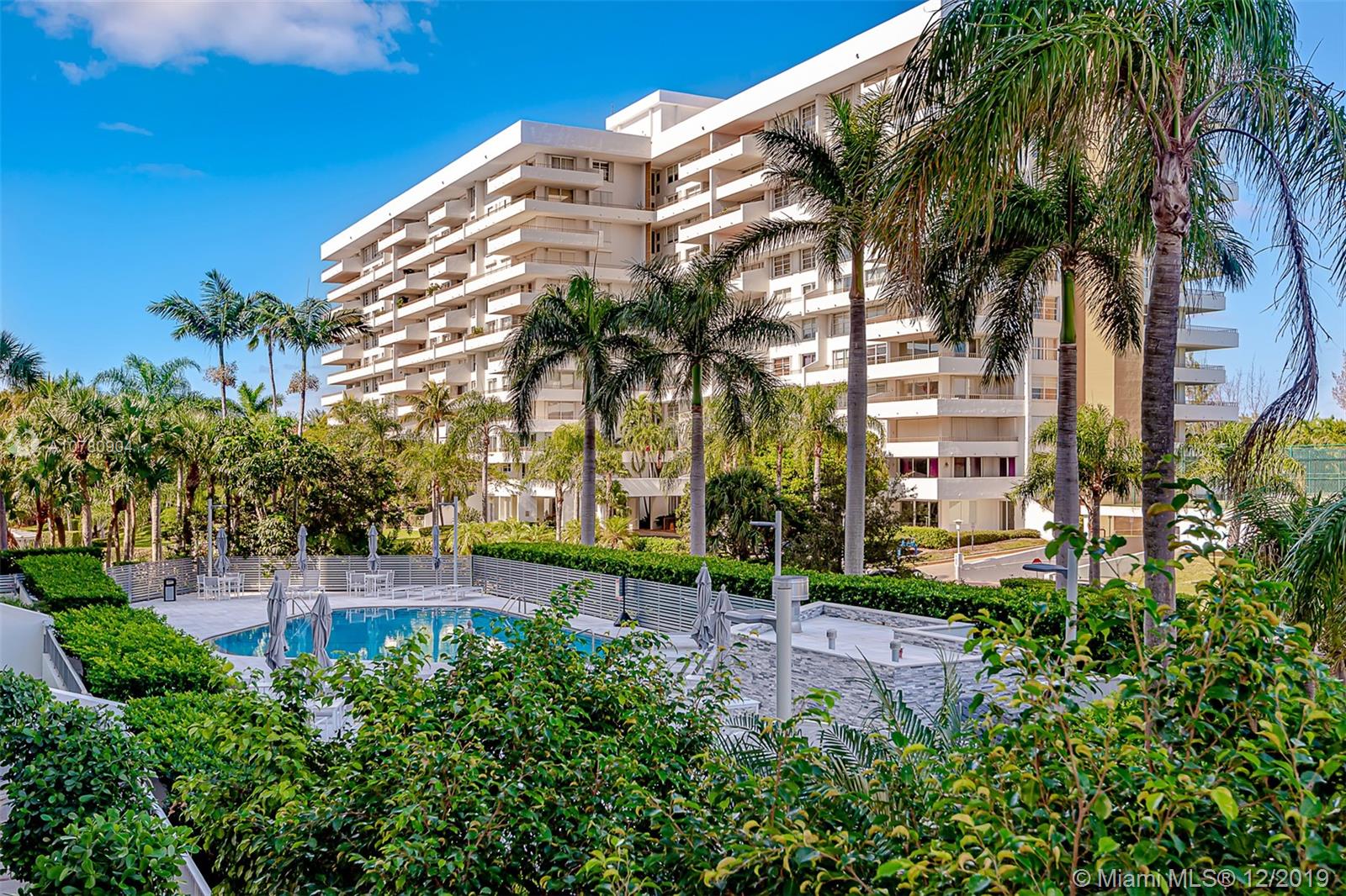 Key Biscayne, FL 33149,199 Ocean Lane Dr #208