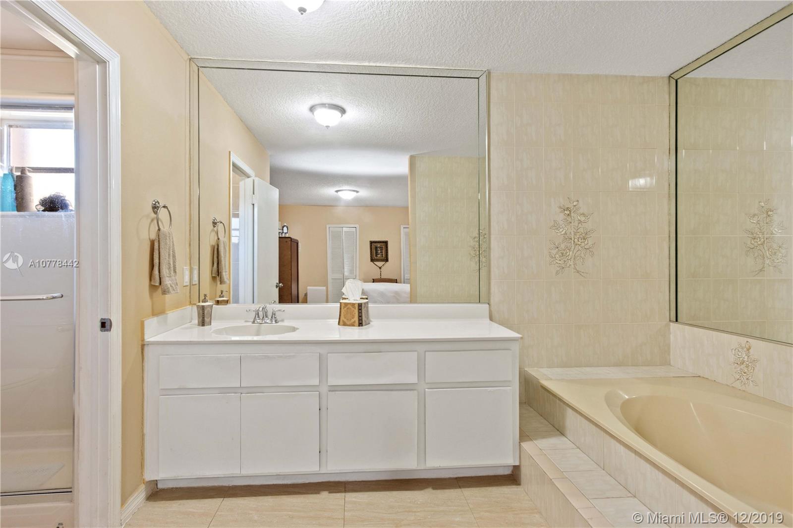 Miami, FL 33175,3940 SW 133 Ave