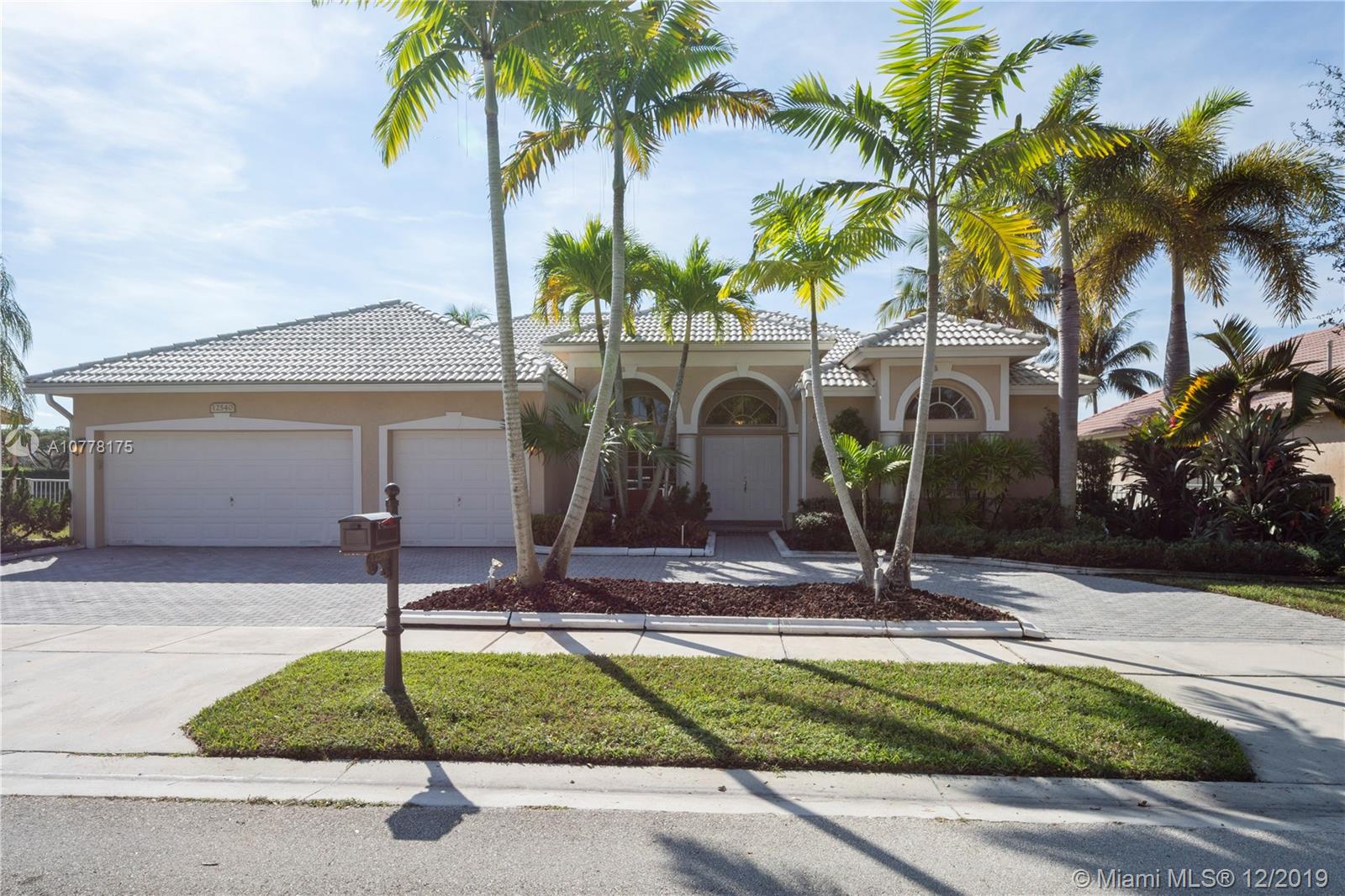 12540 NW 20th St, Pembroke Pines, FL 33028