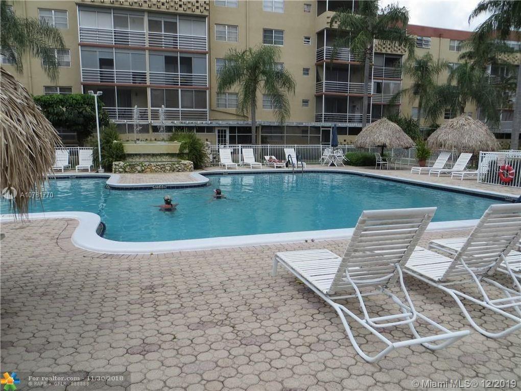 Plantation, FL 33317,404 NW 68th Ave #205