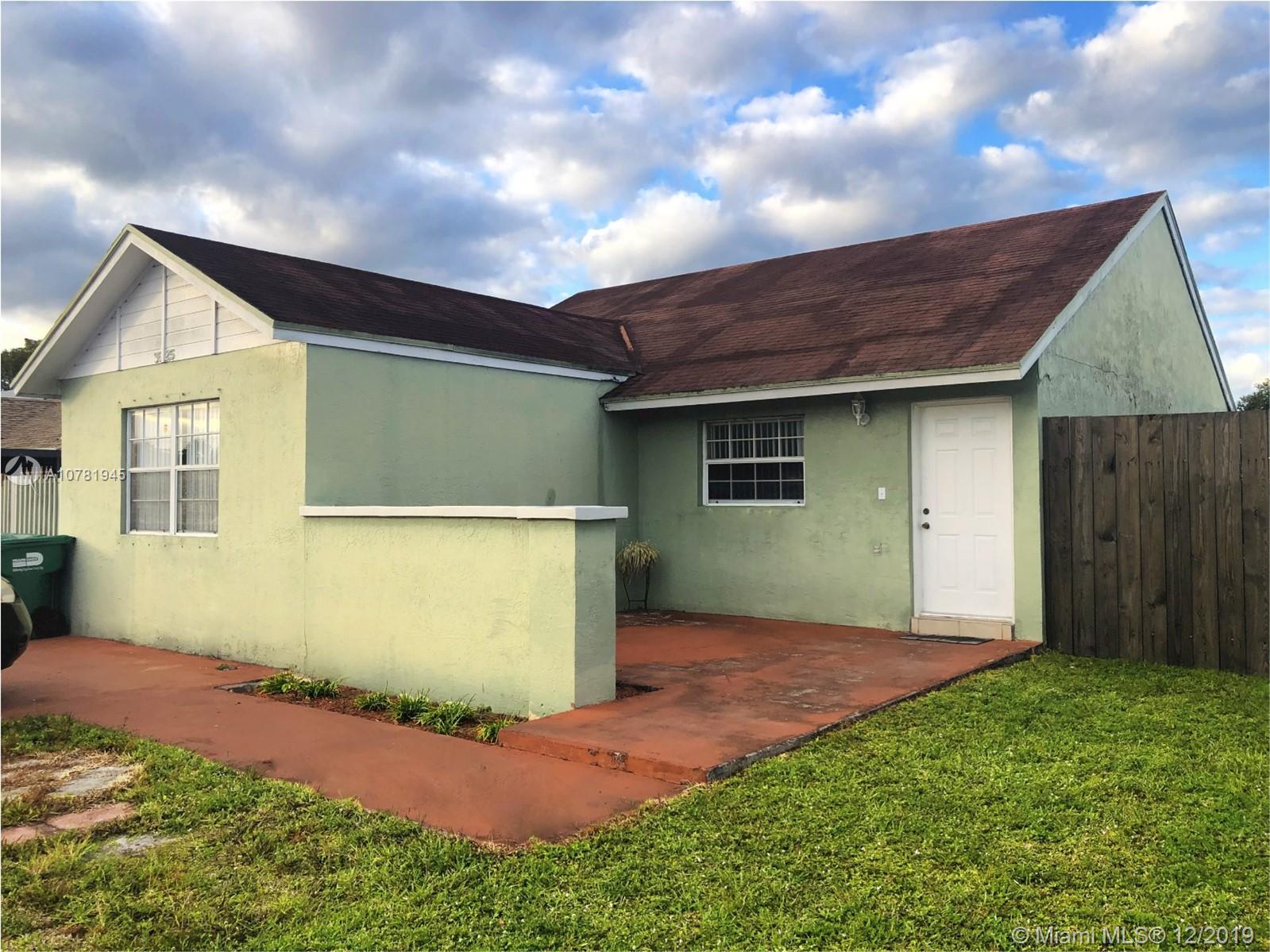 3525 NW 204th Ter, Miami Gardens, FL 33056