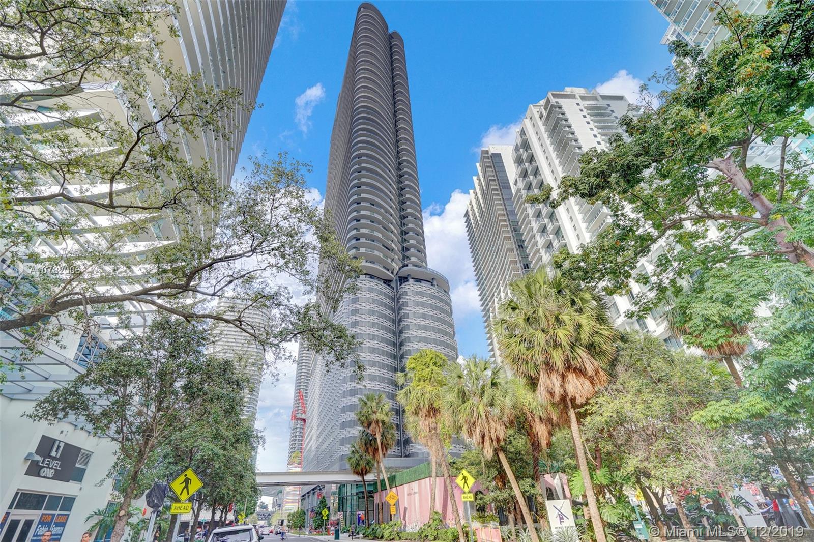 1000 Brickell Plaza #2215,  Miami,  FL 33131