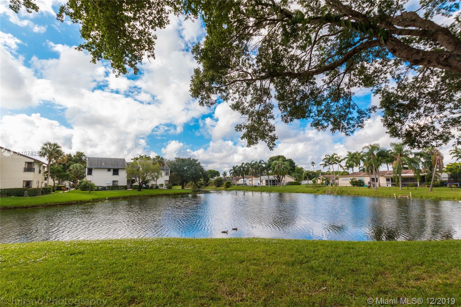 Coconut Creek, FL 33063,3745 Cocoplum Cir #3561