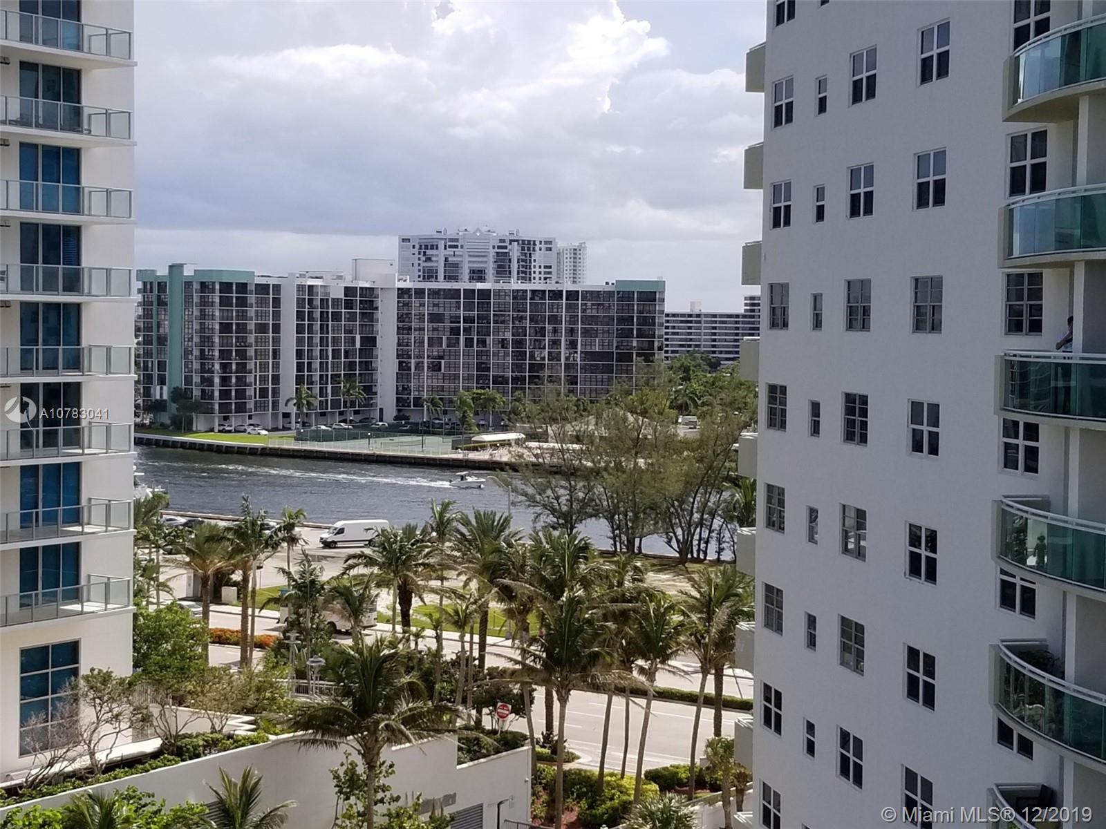 Hollywood, FL 33019,3001 S Ocean Dr #815