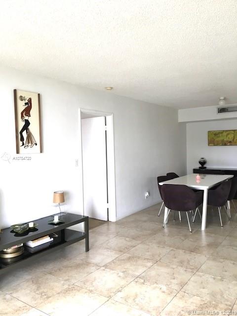 Aventura, FL 33180,3300 NE 192nd St #1002