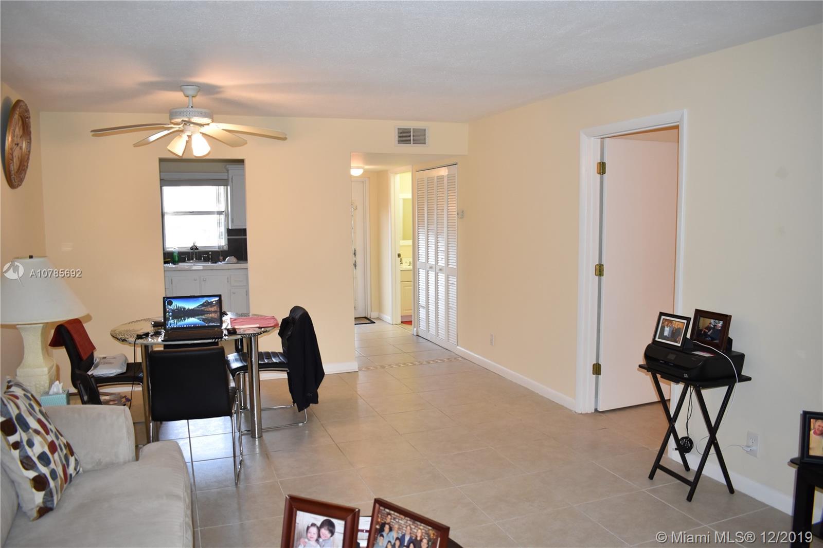 9350 Sunrise Lakes Blvd #105, Sunrise, FL 33322