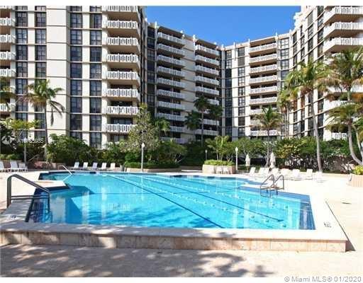 1121 Crandon Blvd #D205, Key Biscayne, FL 33149