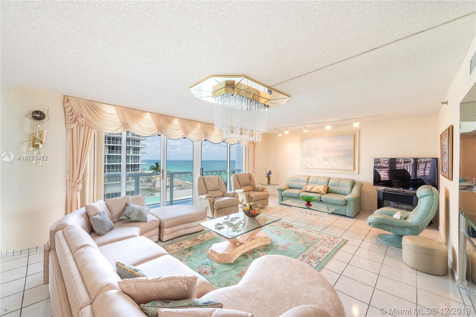 Sunny Isles Beach, FL 33160,16425 Collins Ave #815