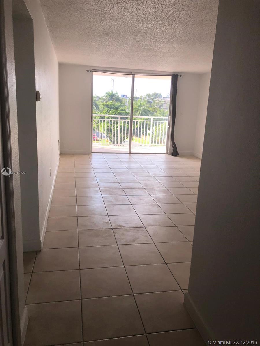 6950 Miami Gardens Dr #2-406, Hialeah, FL 33015