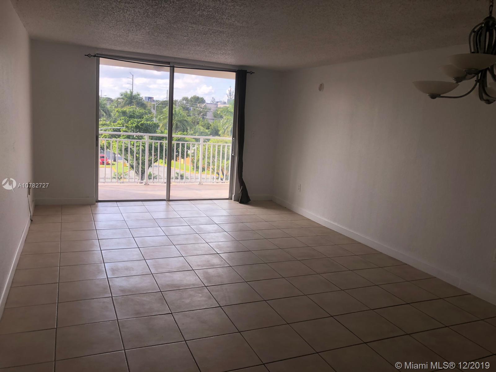 Hialeah, FL 33015,6950 Miami Gardens Dr #2-406