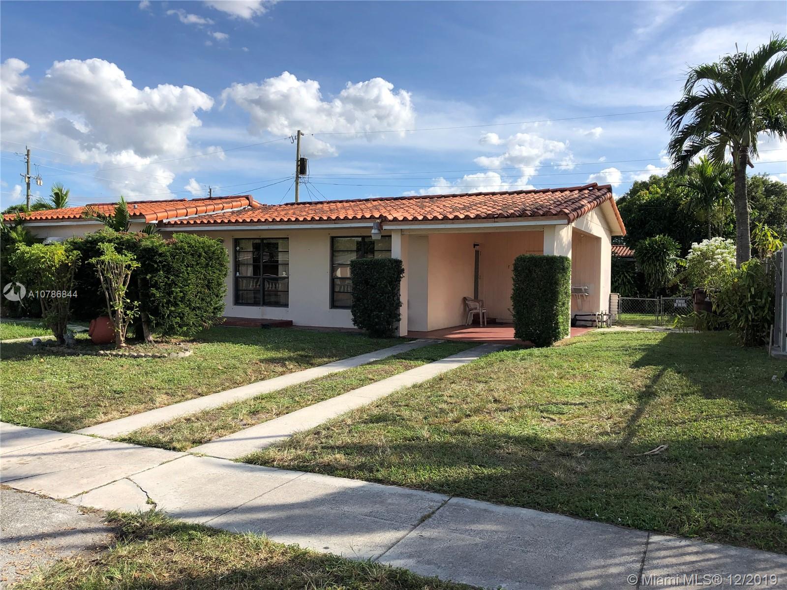 824 W 69th Pl, Hialeah, FL 33014