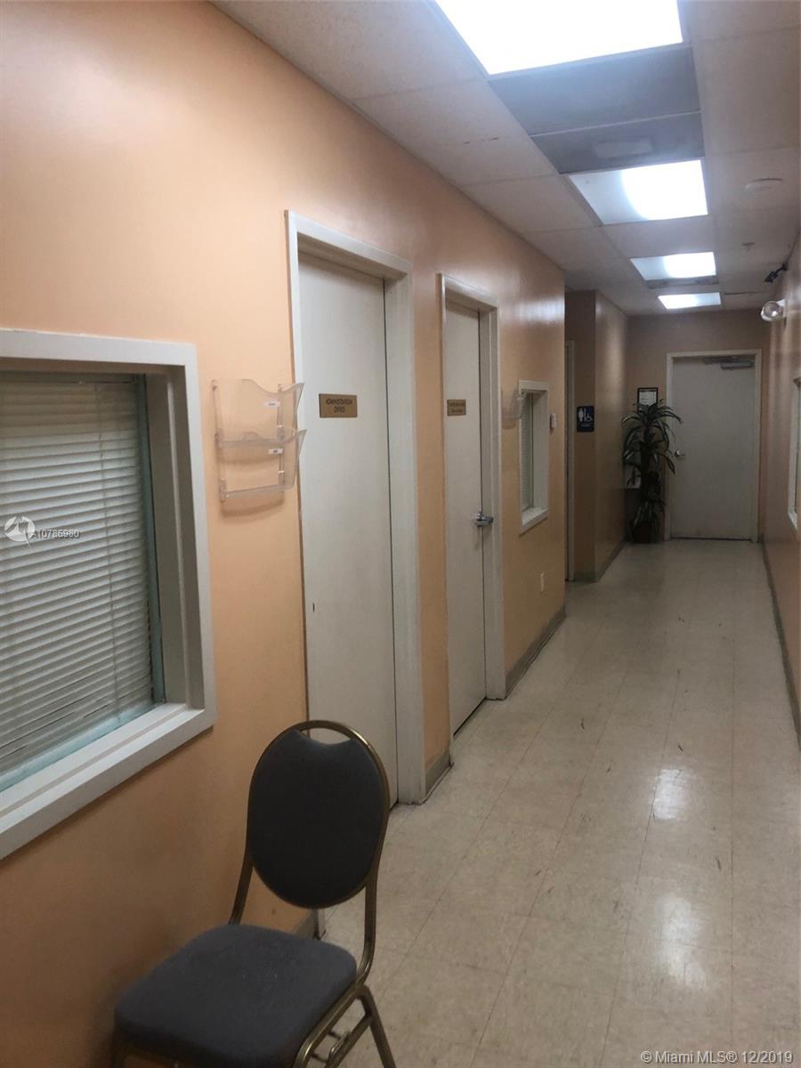 Miami Gardens, FL 33014,4710 NW 165th St #4710