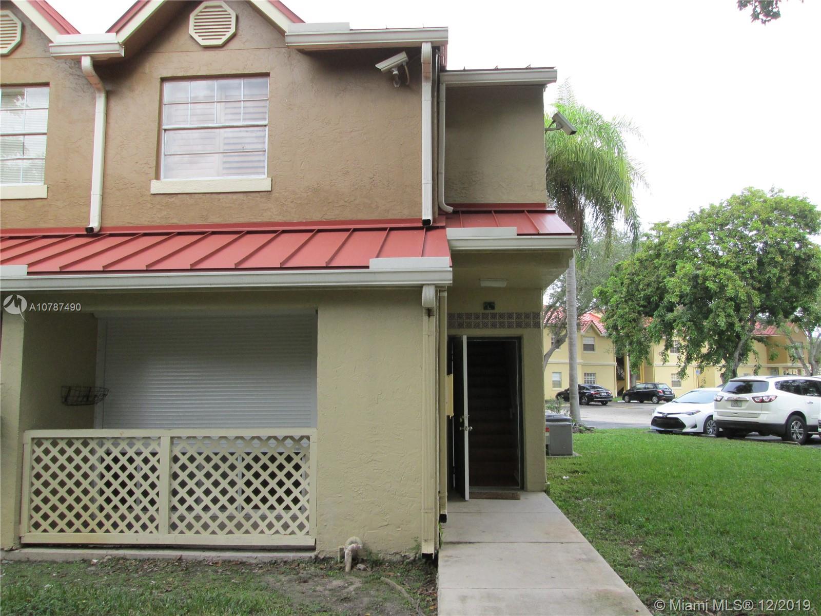 18322 NW 68th Ave #L, Hialeah, FL 33015