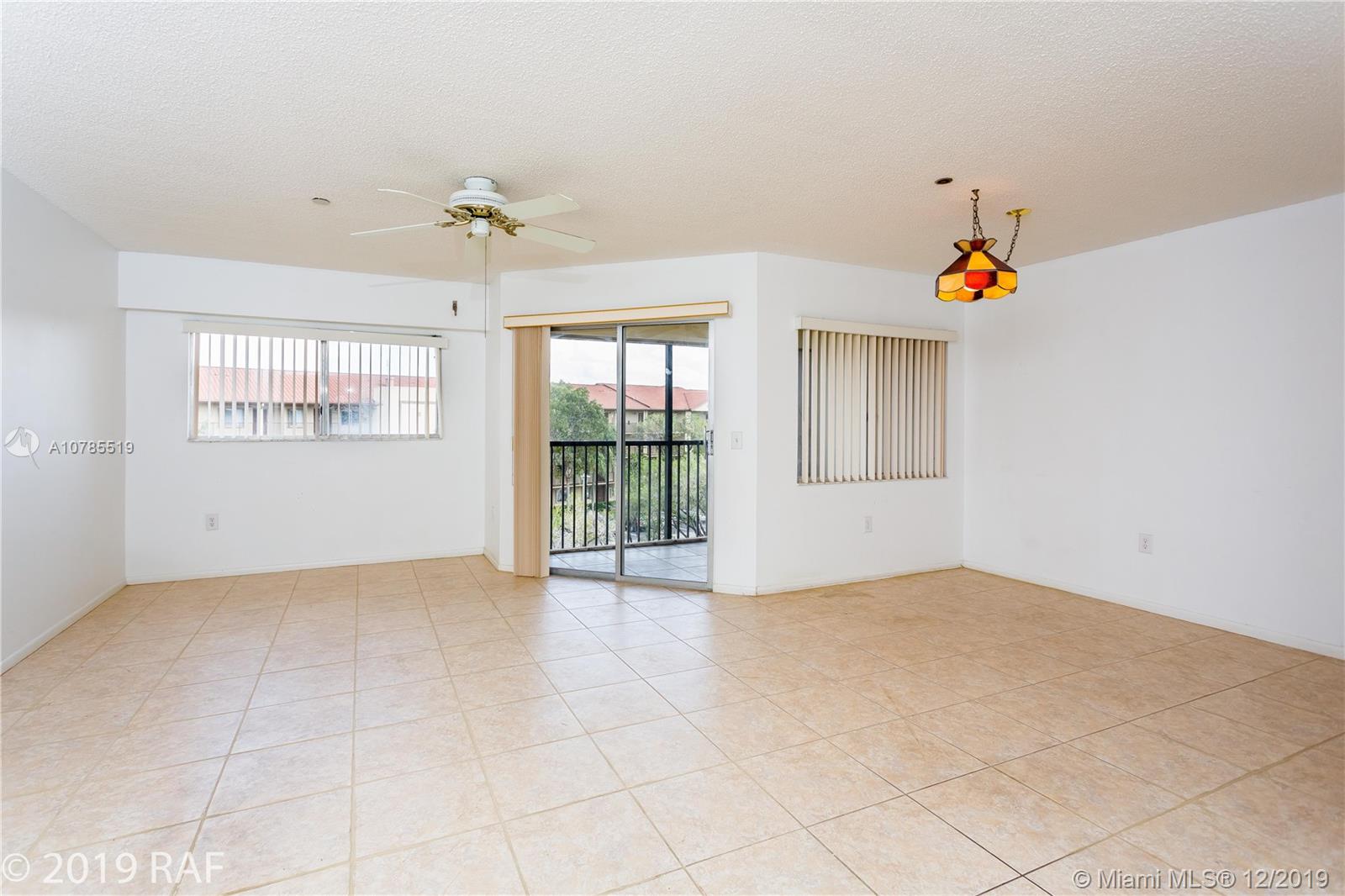 Pembroke Pines, FL 33027,1301 SW 142nd Ave #411H