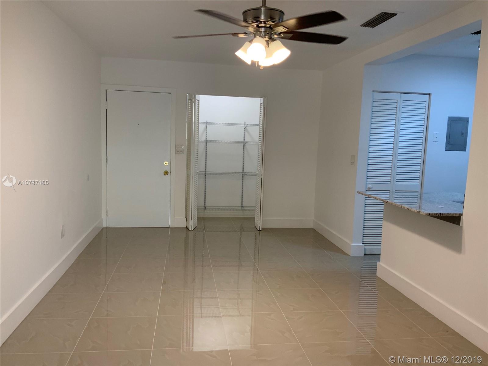 Miami, FL 33172,660 W Park Dr #1-204