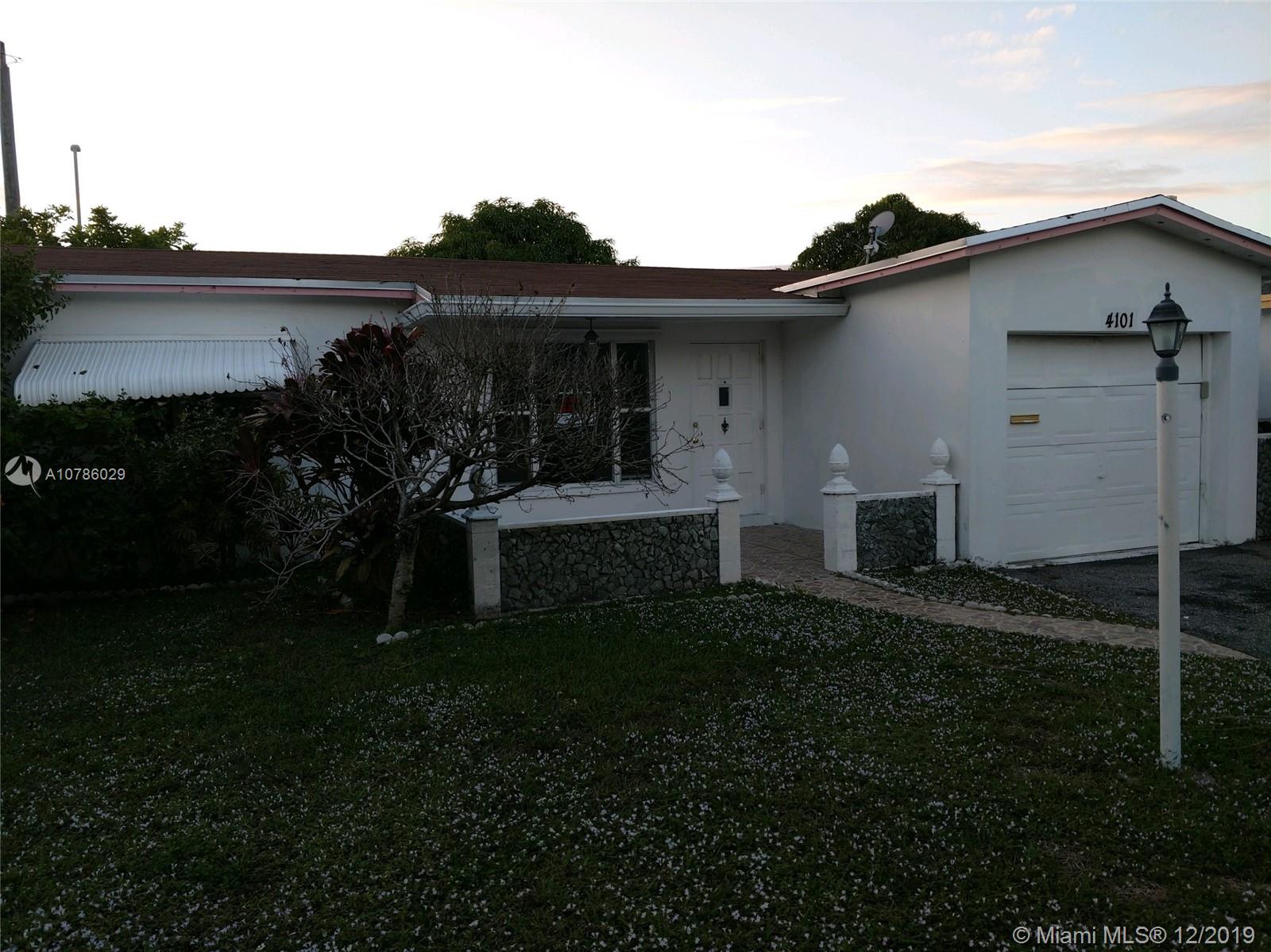 4101 NW 52nd Ave, Lauderdale Lakes, FL 33319