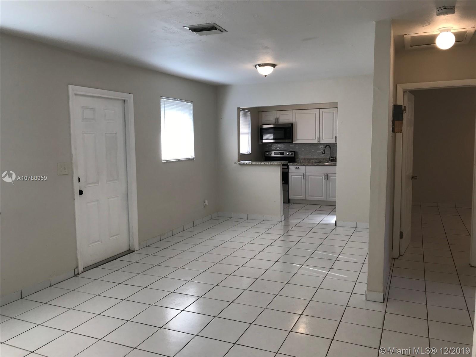 Hallandale Beach, FL 33009,840 SW 10th St