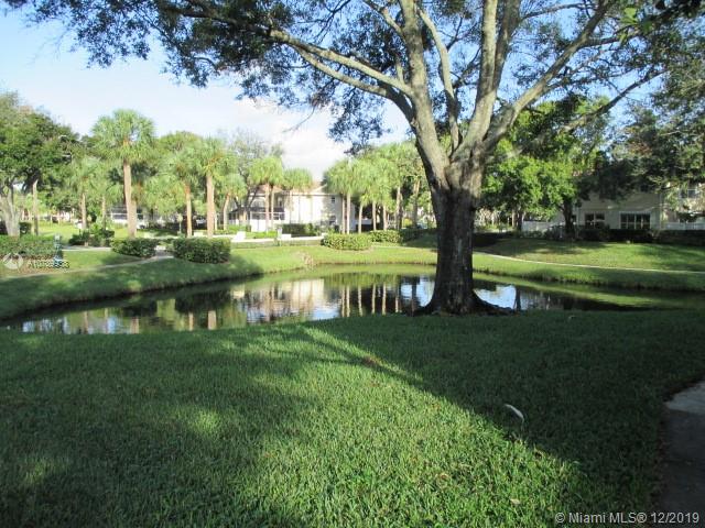 Lake Clarke Shores, FL 33406,8135 Bridgewater Ct #35B