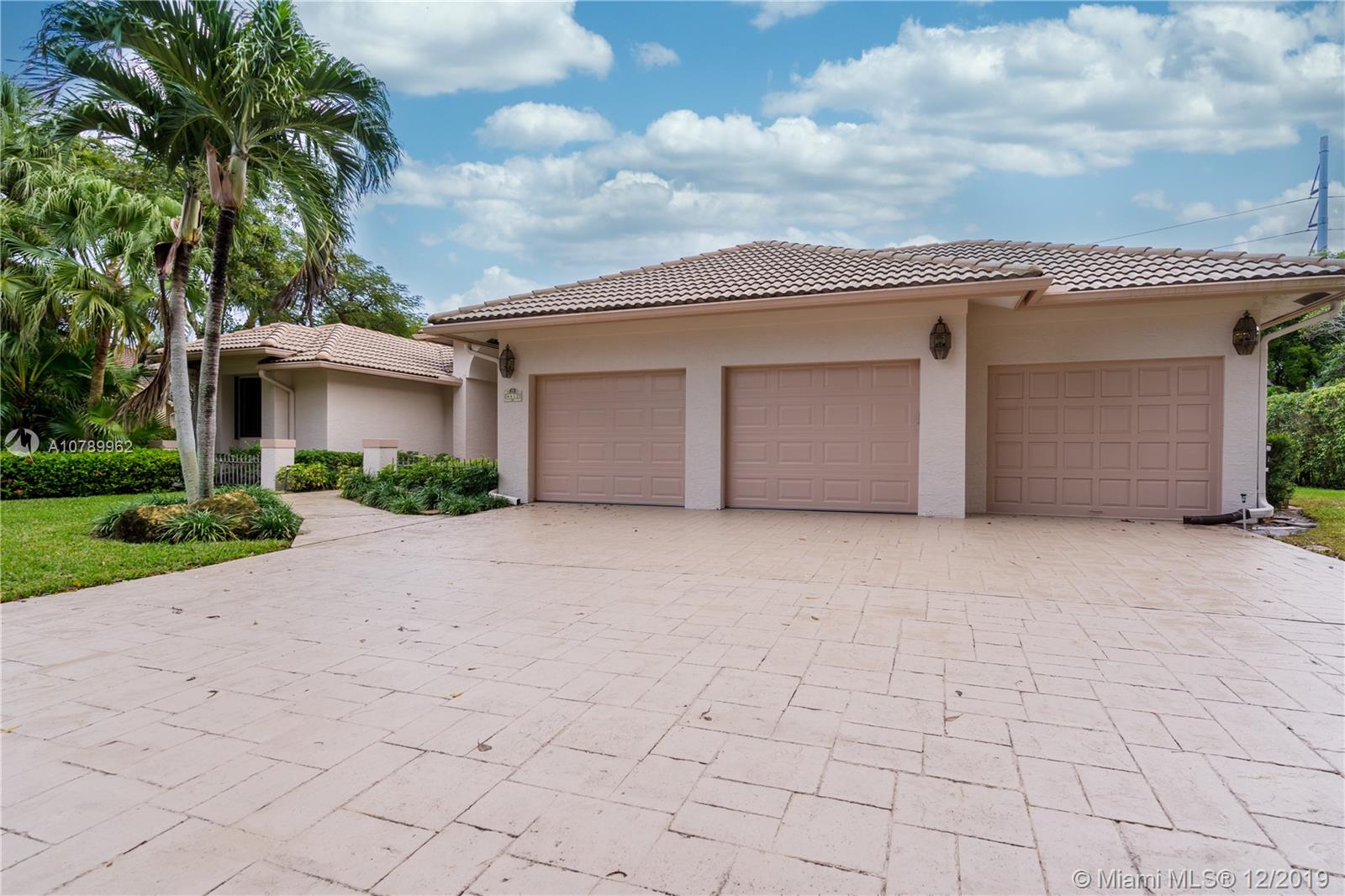 4412 Woodfield Blvd, Boca Raton, FL 33434