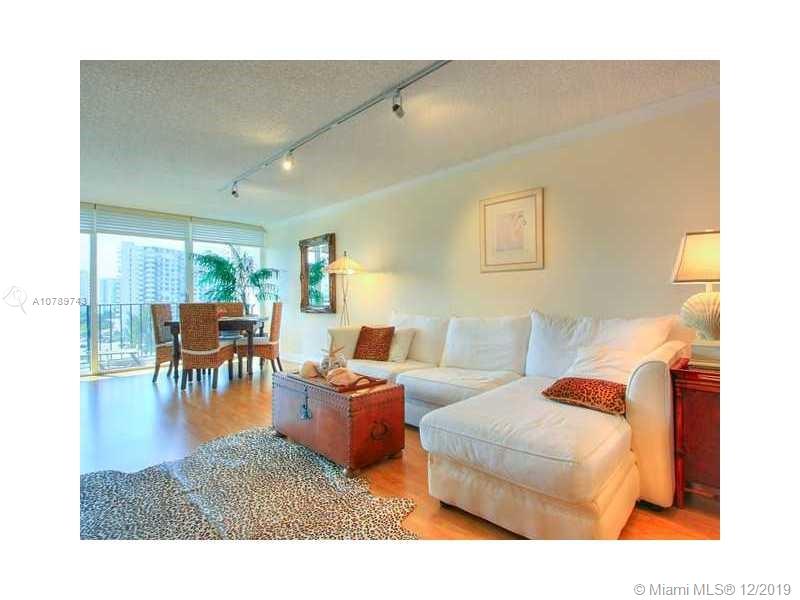 Hallandale Beach, FL 33009,200 Leslie Dr #808