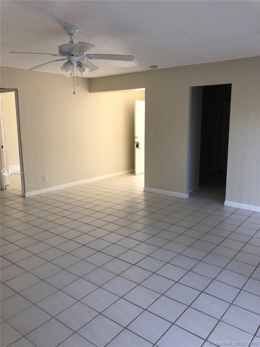 Royal Palm Beach, FL 33411,1 N Greenway Vlg N #108