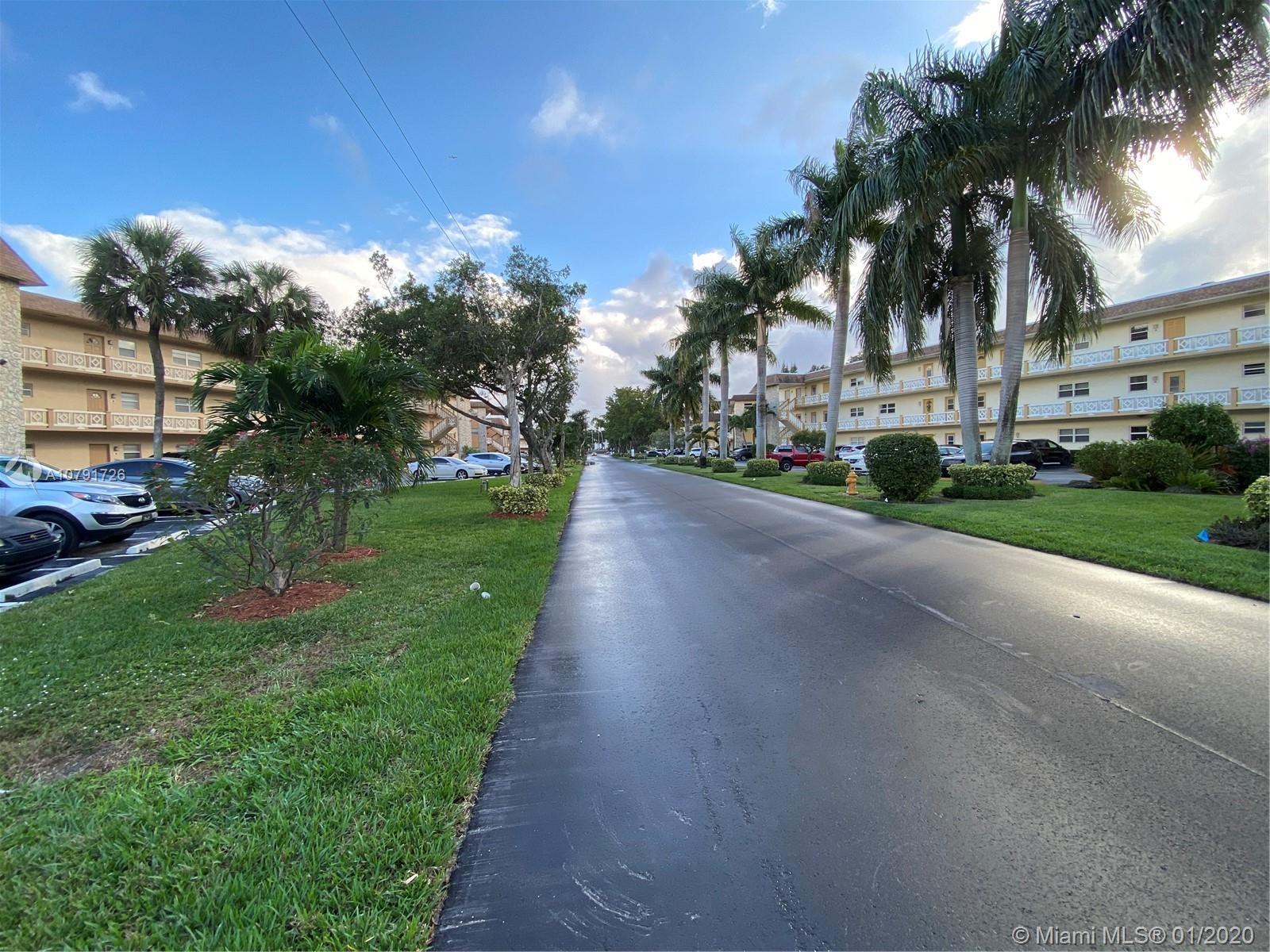 Lauderdale Lakes, FL 33313,5041 W Oakland Park Blvd #109