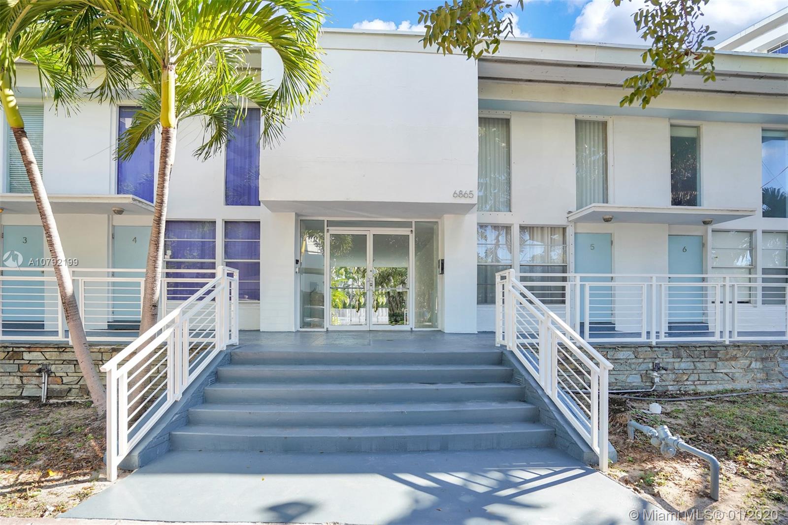 Miami Beach, FL 33141,6865 Bay Dr #22