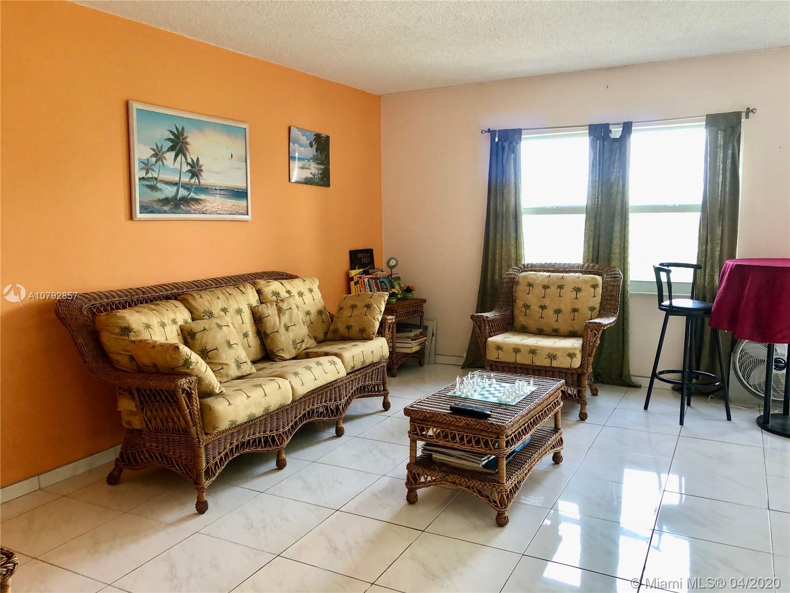 Hallandale Beach, FL 33009,200 Diplomat Pkwy #627