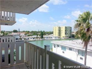 Miami Beach, FL 33141,7900 Tatum Waterway Dr #413