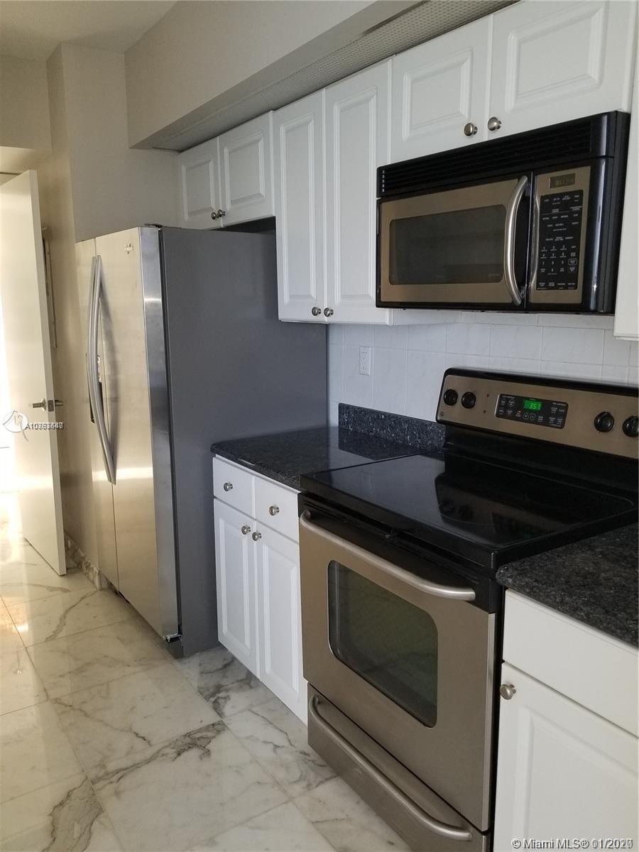 Sunny Isles Beach, FL 33160,16425 E Collins Ave #1714