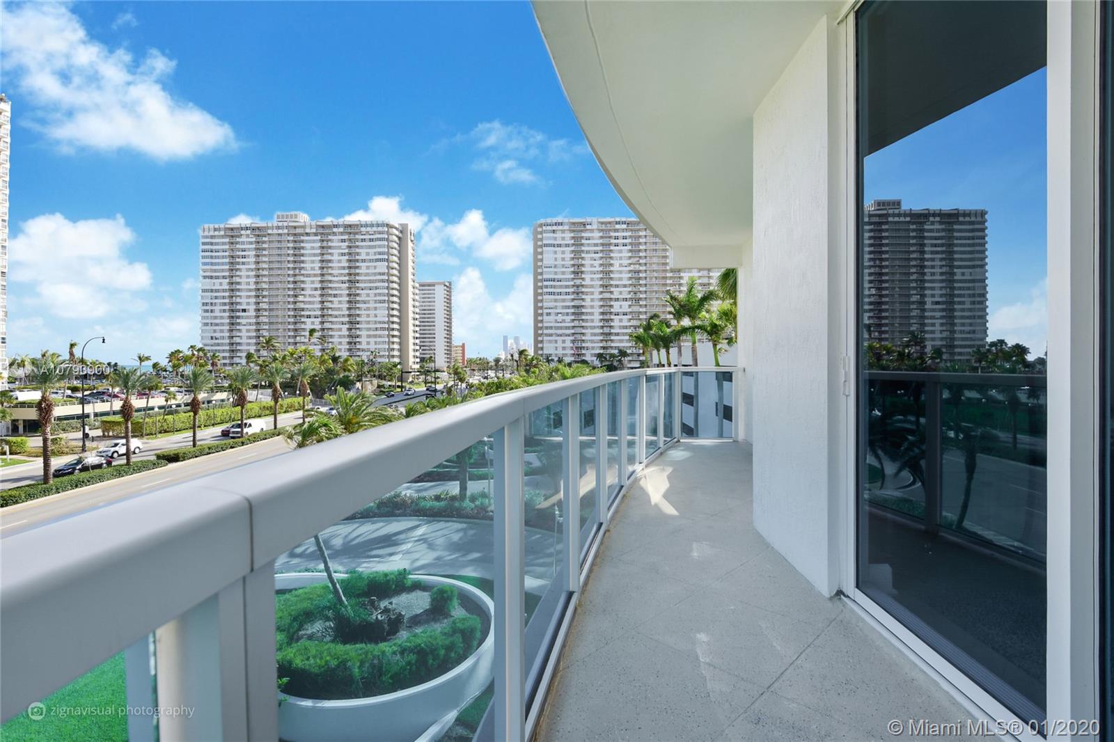 Hallandale Beach, FL 33009,1945 S Ocean Dr #301