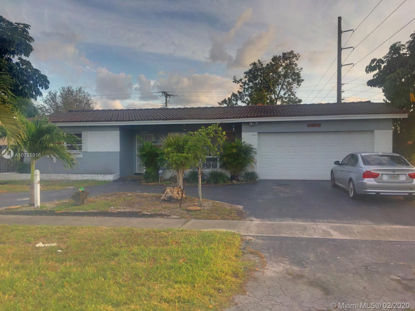 5524 Madison St, Hollywood, FL 33021