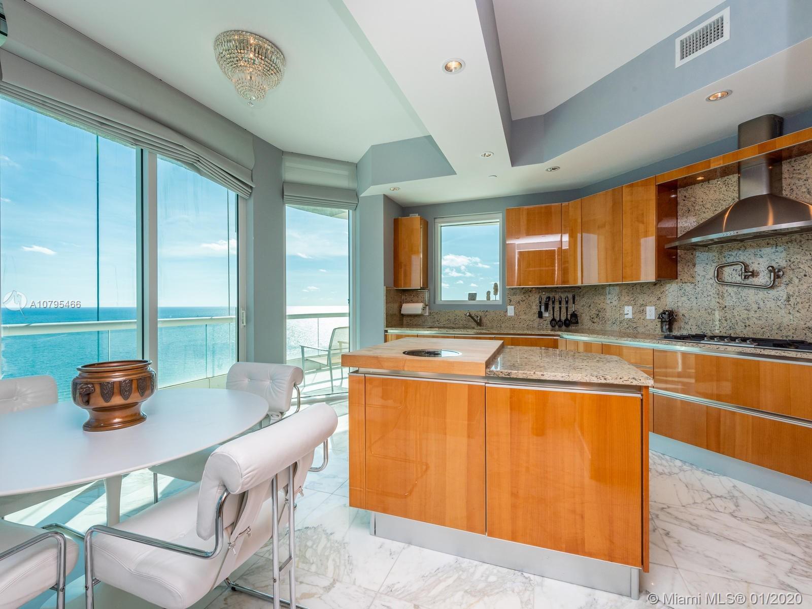 Sunny Isles Beach, FL 33160,16051 Collins Ave #2902