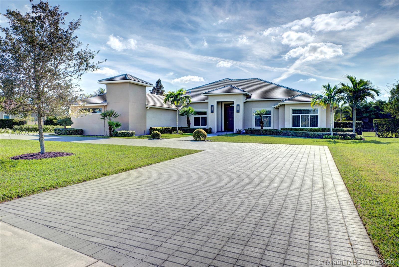 14640 Jockey Circle South, Davie, FL 33330