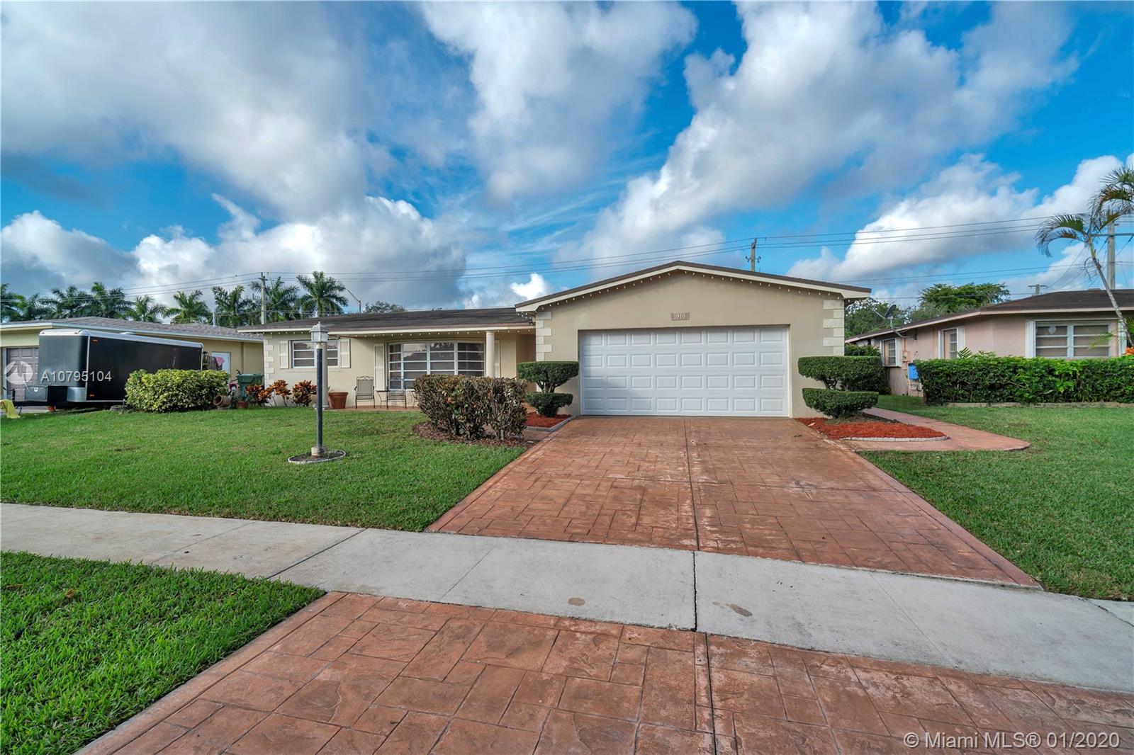 Pembroke Pines, FL 33024,1910 NW 88th Way