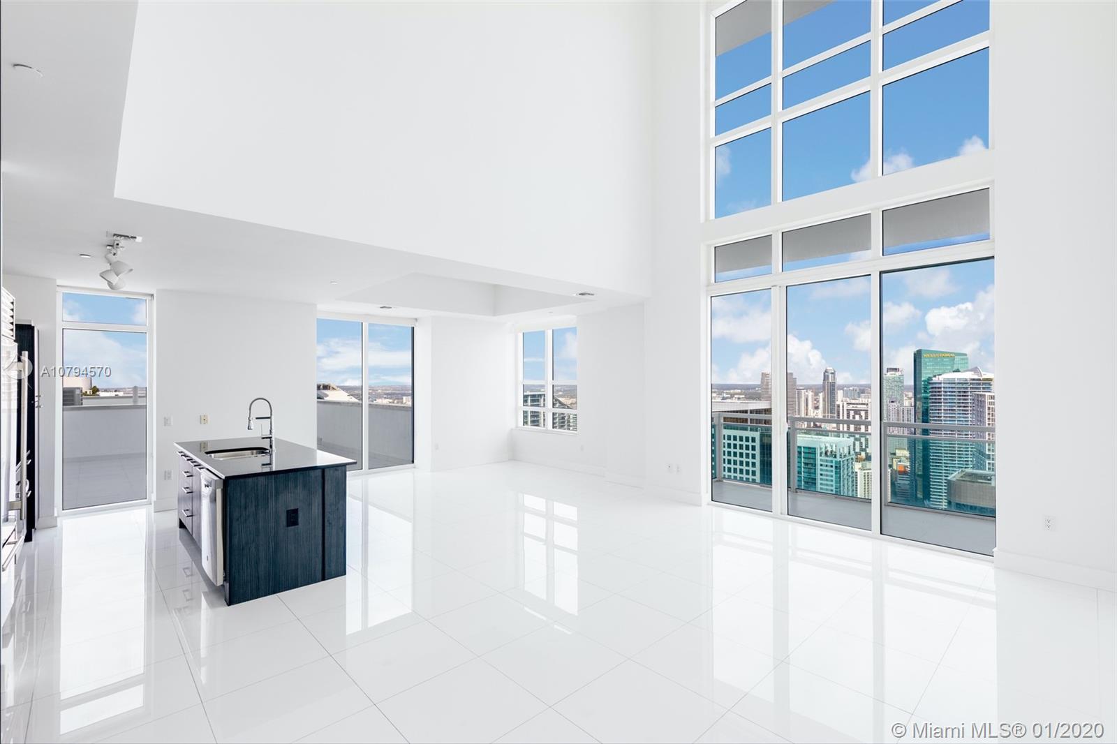 Miami, FL 33131,950 Brickell Bay Dr #PH5504