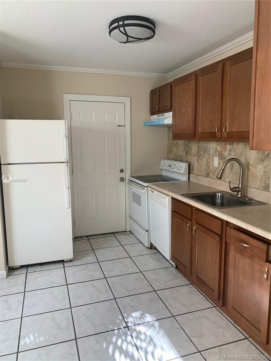 Riviera Beach, FL 33404,848 W 2nd St