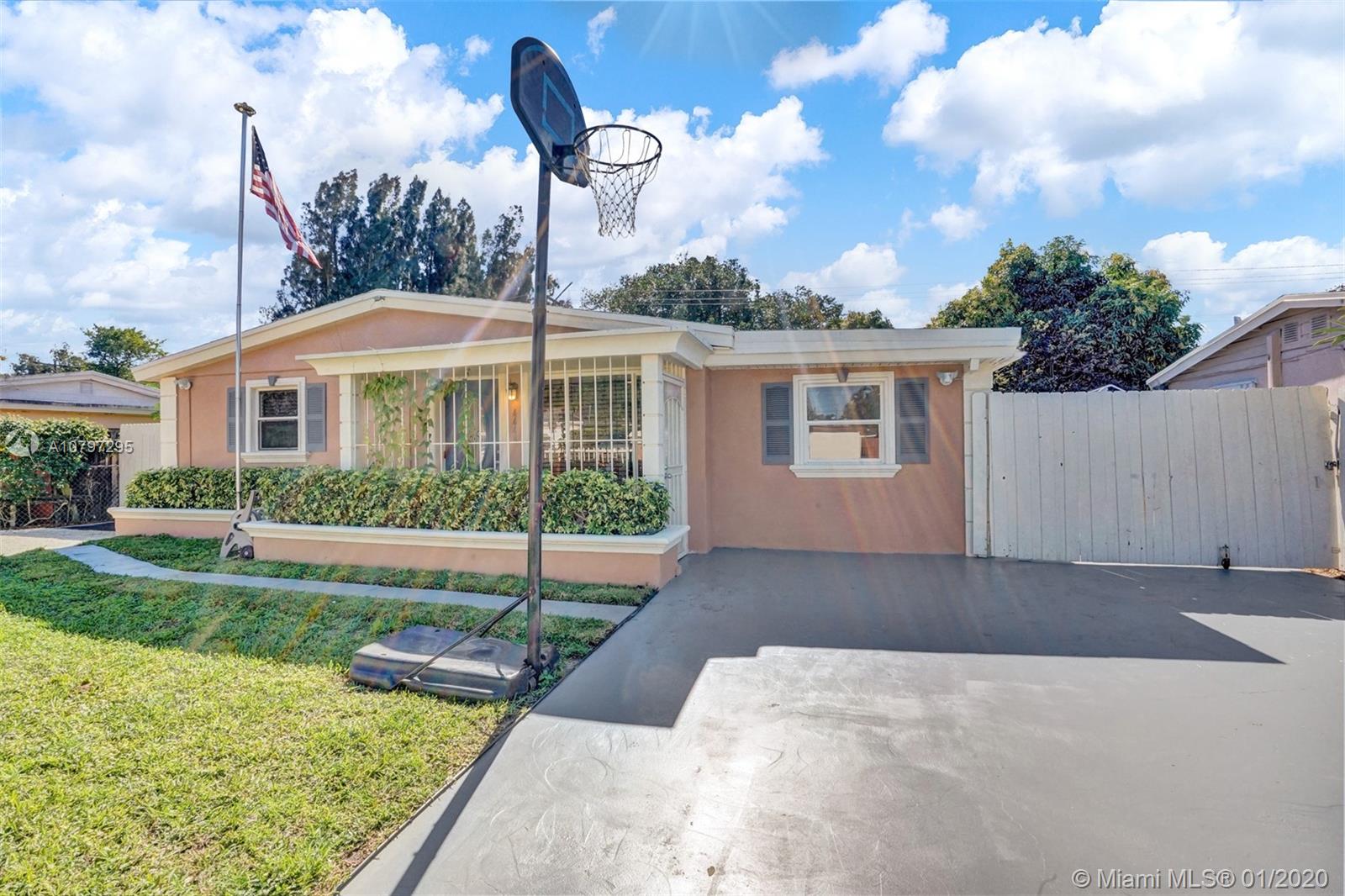 Dania Beach, FL 33314,4448 SW 50th St