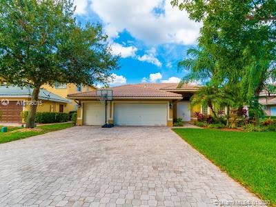 12357 NW 52nd Ct, Coral Springs, FL 33076