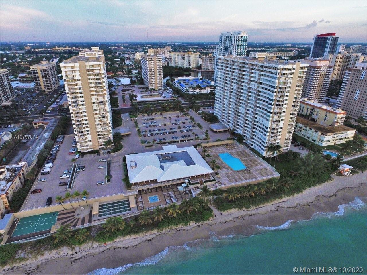 Hallandale Beach, FL 33009,1950 S Ocean Dr #18F