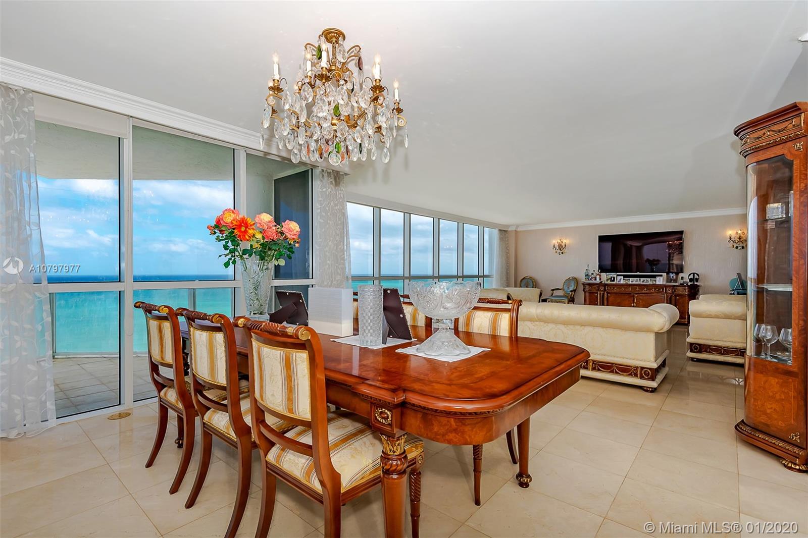 Sunny Isles Beach, FL 33160,16425 Collins Ave #2016